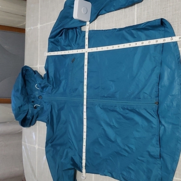 Marmot lightweight windbreaker size M - Picture 12 of 16